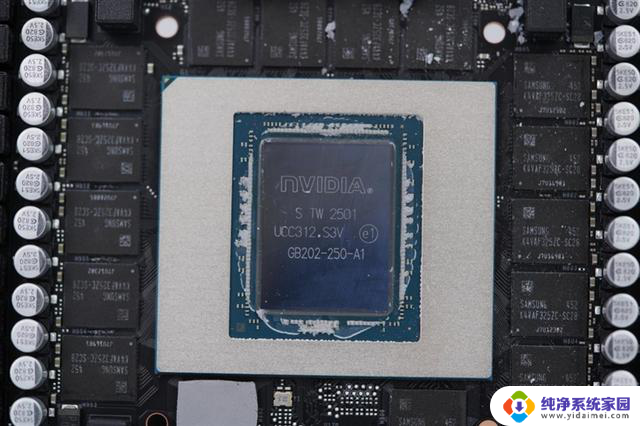 影驰RTX 5090 D星曜LUNA OC显卡评测:独特磁吸设计 随时恢复满血