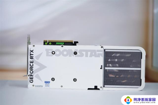 影驰RTX 5090 D星曜LUNA OC显卡评测:独特磁吸设计 随时恢复满血
