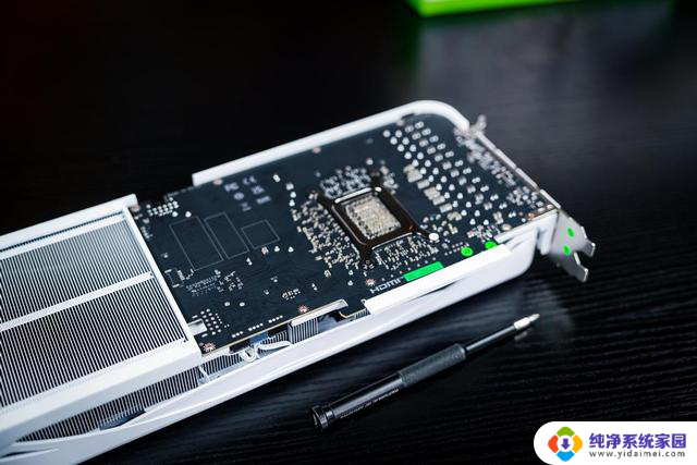 纯白AMD装机分享:9600X搭配技嘉B850M 星耀RTX5070显卡配置详解