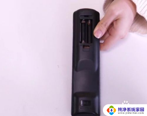 灯遥控器按键无反应 遥控器失灵按键没反应原因