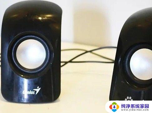 小音箱怎么连接笔记本电脑上 笔记本电脑如何与音箱连接