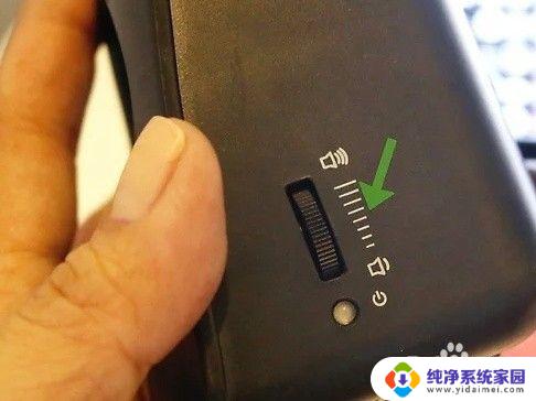 小音箱怎么连接笔记本电脑上 笔记本电脑如何与音箱连接