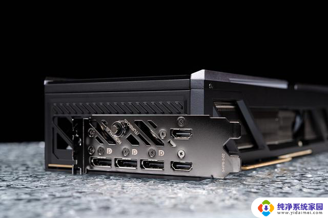 iGame GeForce RTX 5090 D v2 Vulcan OC 24GB 火神显卡评测:性能强劲,硬汉风格!