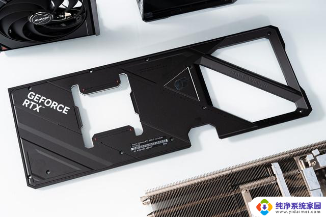 iGame GeForce RTX 5090 D v2 Vulcan OC 24GB 火神显卡评测:性能强劲,硬汉风格!
