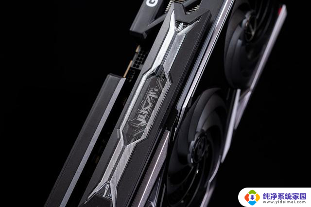 iGame GeForce RTX 5090 D v2 Vulcan OC 24GB 火神显卡评测：性能强劲，硬汉风格！