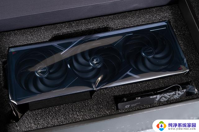 iGame GeForce RTX 5090 D v2 Vulcan OC 24GB 火神显卡评测：性能强劲，硬汉风格！