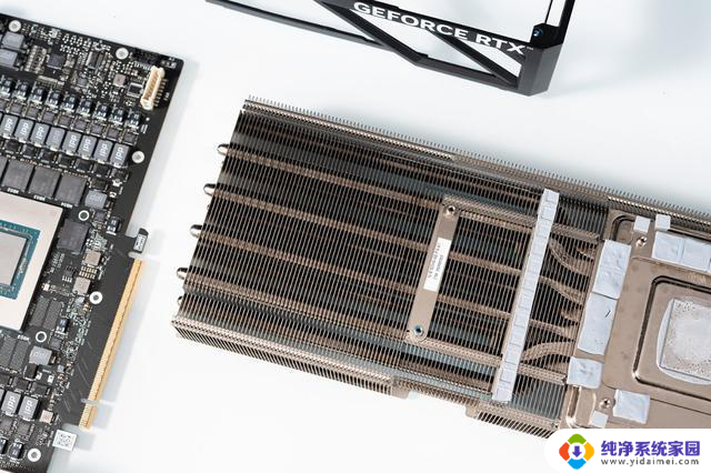 iGame GeForce RTX 5090 D v2 Vulcan OC 24GB 火神显卡评测：性能强劲，硬汉风格！