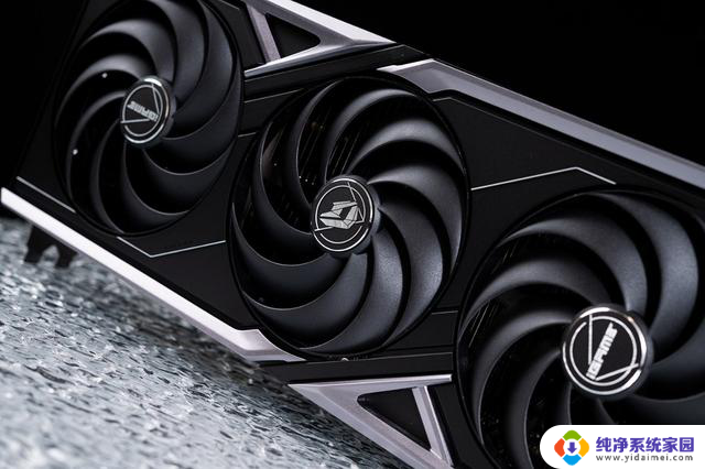 iGame GeForce RTX 5090 D v2 Vulcan OC 24GB 火神显卡评测：性能强劲，硬汉风格！